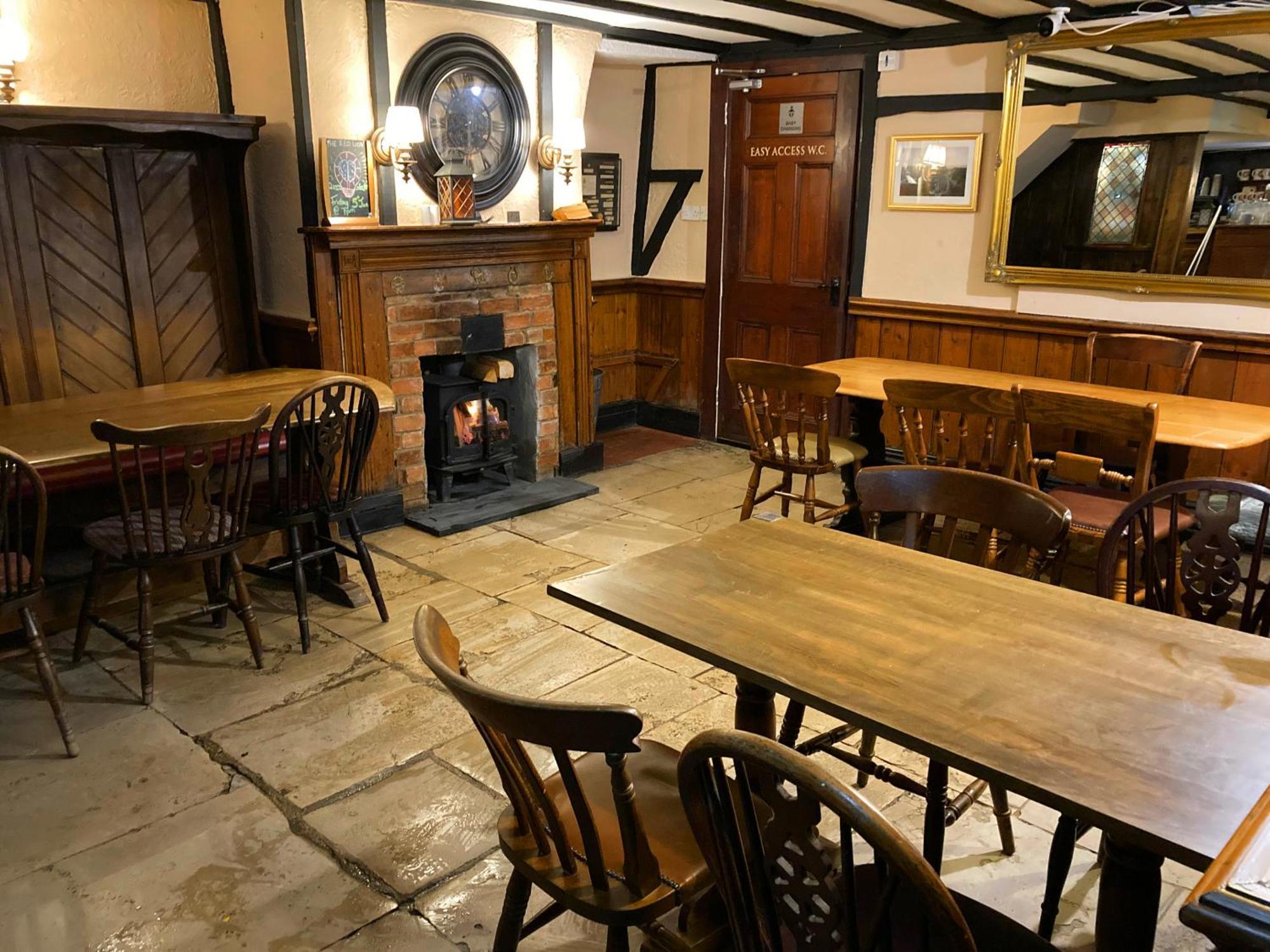 Red Lion Bed & Breakfast *